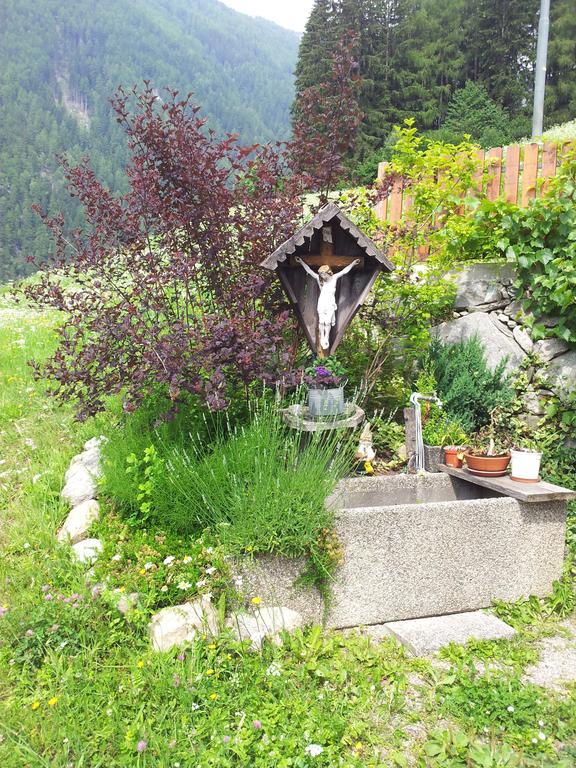 Ferienwohnung Stübilerhof Ahrntal Zimmer foto